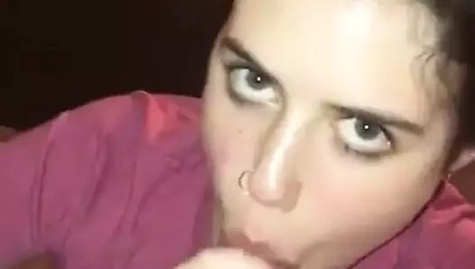 Bu kızı tanıyan var mı?