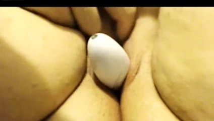 Gordita masturbandose