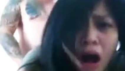 Asya amatör kız alır rammed itibaren arkasında