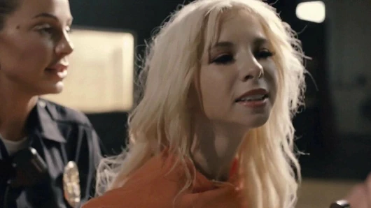 minyon sarışın kenzie reeves çerçeveli tarafından seksi polis