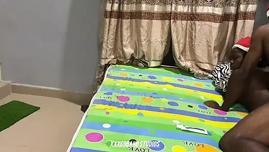 Azgın sürtük korunmasız ve taşaklara kadar domine ediyor