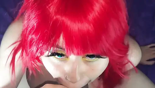 Güzel üvey kızım üvey annesi evde yokken yarağımı emmeyi ve dölümü yutmayı seviyor.