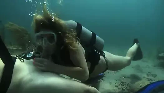 Scuba oral seks üzerinde the seabed