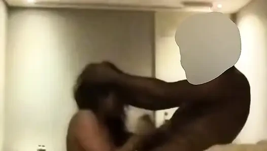 Seks işçisiyle partiden sonra