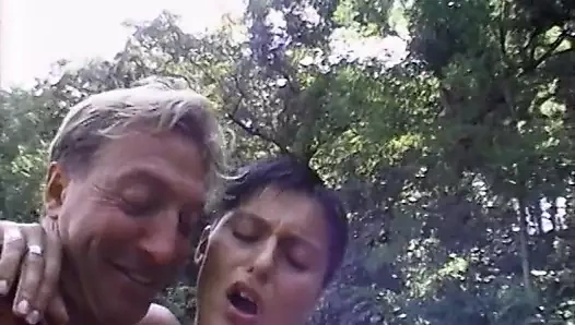 Bisiklet kısa saç sürtük