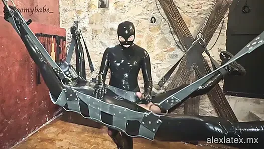 Zindan salıncak zevki t1, gloomy'nin şehvetli ön sevişmesi - alex latex