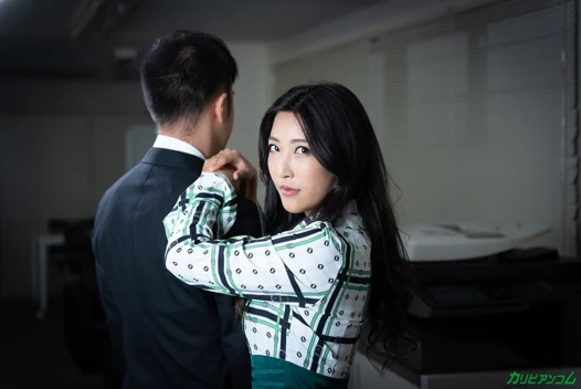 Caribbean.com: morluklar ve erotizm, sorun nedir? 〜Benim ve ben〜 Emiri Momota