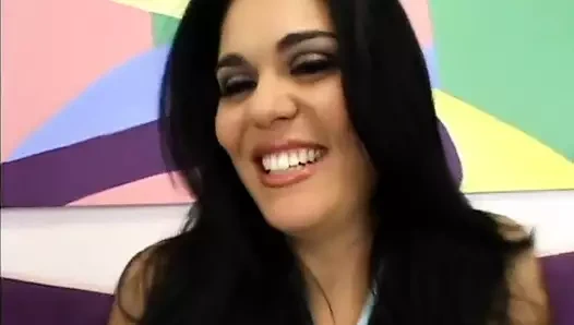 Bakış açısı oral seks sürtük sikiliyor