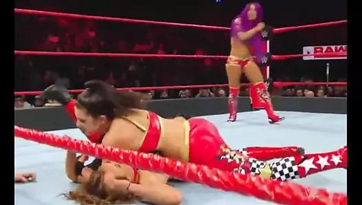 Wwe - bayley, mickie james'i yendi