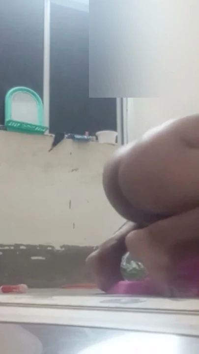 Büyük göğüslü Hint MILF, sari ve choli'sini çıkarıp Devar Ji ile sikişiyor | Bölüm 1
