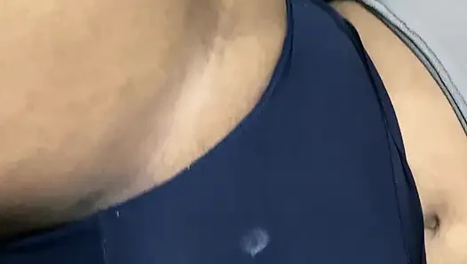 Tamil yenge üvey erkek kardeşini sikiyor