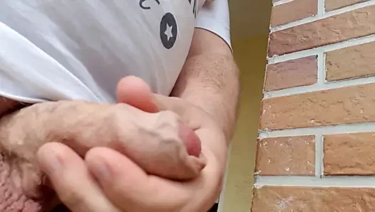 Wichsen im Garten - Wank in the garden