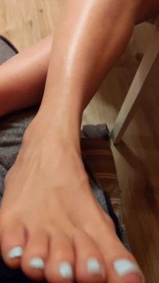 Ayak fetişi muhteşem ayak parmakları