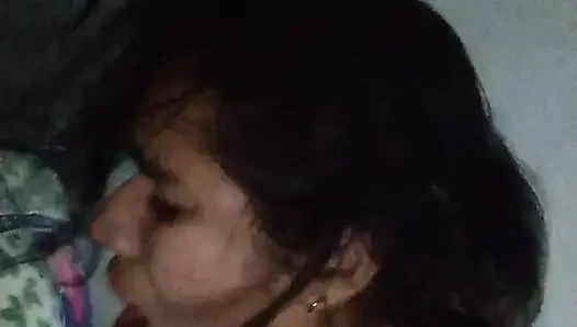 Karım yokken komşumu sikiyorum