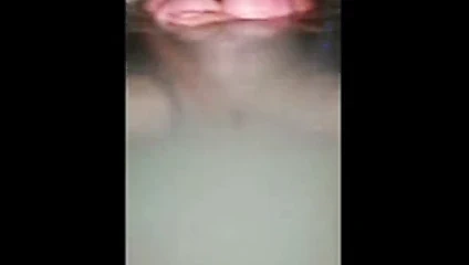 Sahte eş değiştirenler, çük teaserları