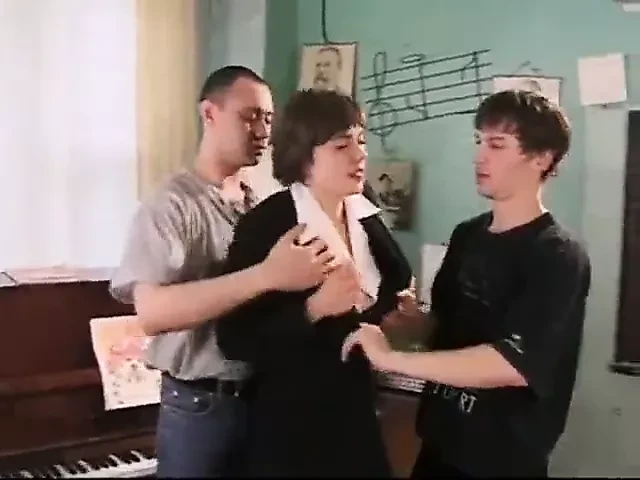 Christina Faye - öğretmen