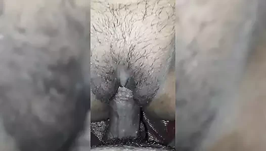 Hintli ev hanımı sert kalemle sikişiyorum