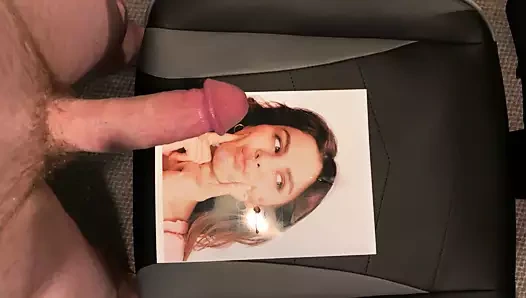 Selena Gomez boşalıyor