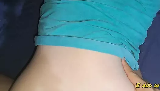Xxx desi benim üvey kardeşim öğretir bana süre biz tv izlerken