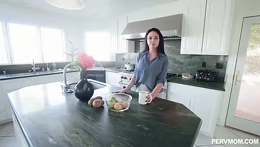 Brooke Beretta Perv Mom Titfuck Step Son