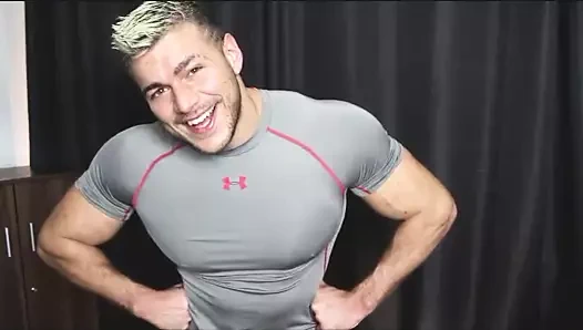 Sert bir ragbi parçasının altında