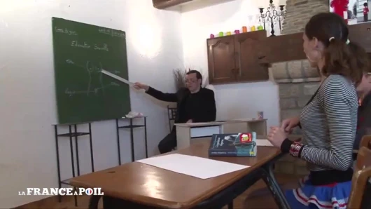 Cinsel eğitim azlığı pratik grup sekse dönüşecek