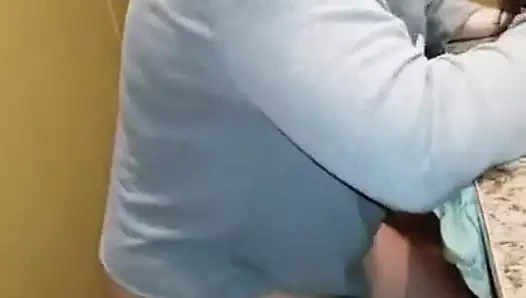 Ne kadar lezzetli dökülüyor