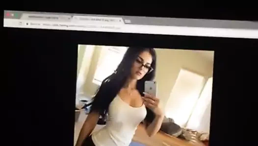 Sssniperwolf boşalma anısına