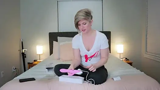 Propinkup illusion pro10 vibratör kutularını açıp ev hanımı Ginger ile inceleme