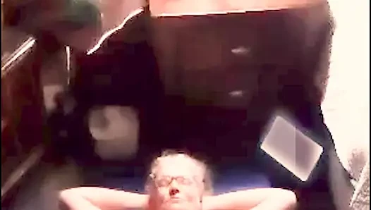 Ateşli iri güzel kadın her gün sabah çıplak yoga yapıyor!