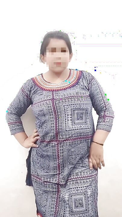 Shabnam Khatun Erkek Arkadaşıyla Konuşuyor