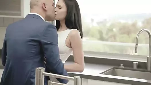 Kiracı ariana marie becerdin içinde ona göt tarafından landlord