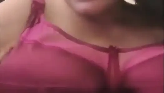 Büyük kırmızı beyaz ve mavi dildo