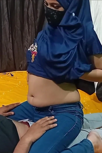 Подруга в хиджабе хочет трахаться