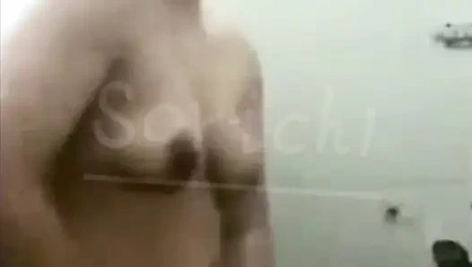 Takeapeekatmycurvywife