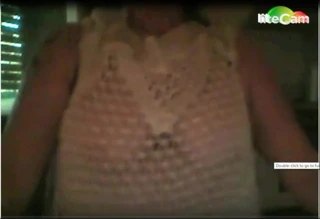 Milf ile şişman memeler dalga geçiyor