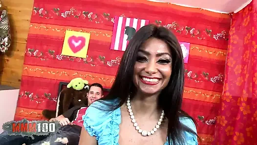 Kıllı ve götten sikiliyor