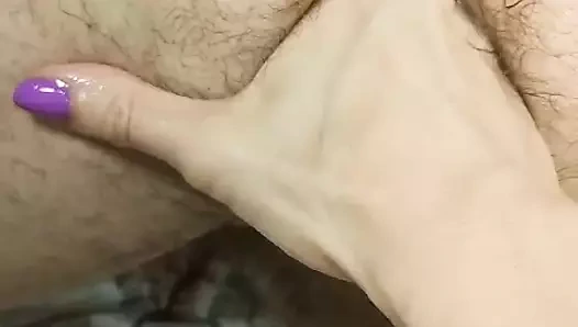 Tüm parmaklarımla götümü sikiyor