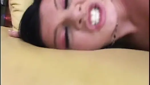 Anüsünü temizlene kadar yalar