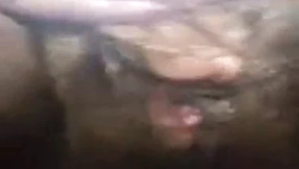 Benim için o amcıkla oyna, kaltak