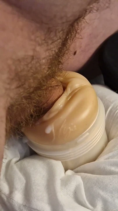 Büyük Beyaz Sik Fleshlight'ın İçine ve Üzerine Boşalana Kadar Sikiyor (İç Boşalma Boşalma Tiedtocum | Bölüm 1