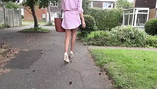 Büyük götlü Jess İskoçya ve Ricky Stone kanepede sikişiyor