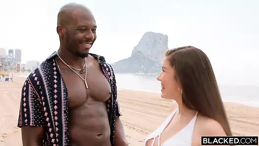 Blacked - kalın baddie Chloe Lapiedra gerçek bir adamın büyük zenci için erkek arkadaşını terk ediyor