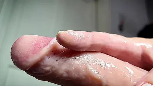 Fetiş.penis ovuyor.yarağa dokunuyor