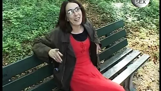 Milf lutscht mein Schwanz nach dem fingern