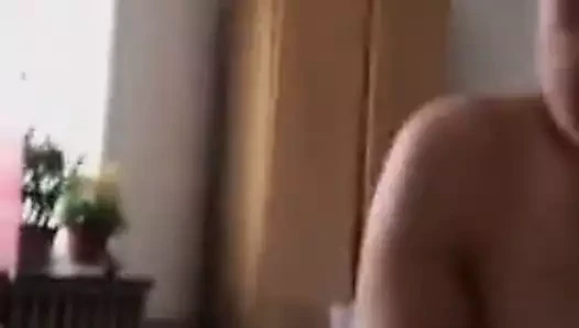 Asya karısı handjob