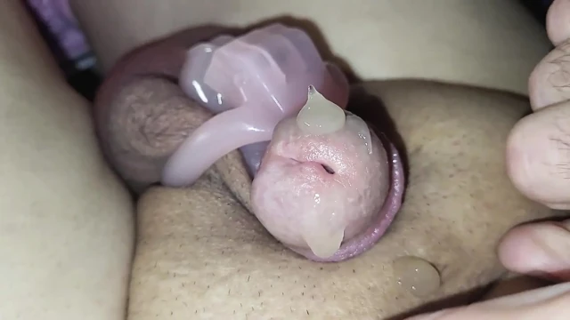 Yaramaz kız yumurtalıklarını cezalandırıyor