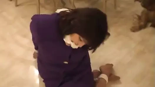 Monica evde çalışıyor