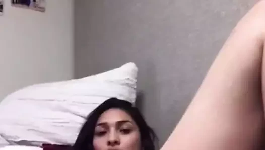 Latina oynama ile kendini