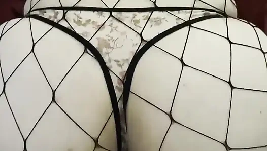 Brezilyalı büyük götlü üvey anne sert sikiliyor